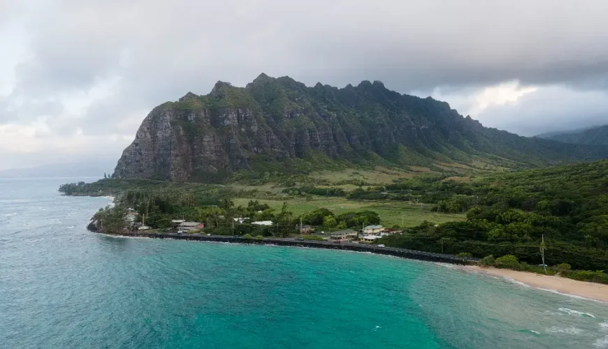 Uncover Hidden Gems on Oahu with Aloha Sunshine Tours