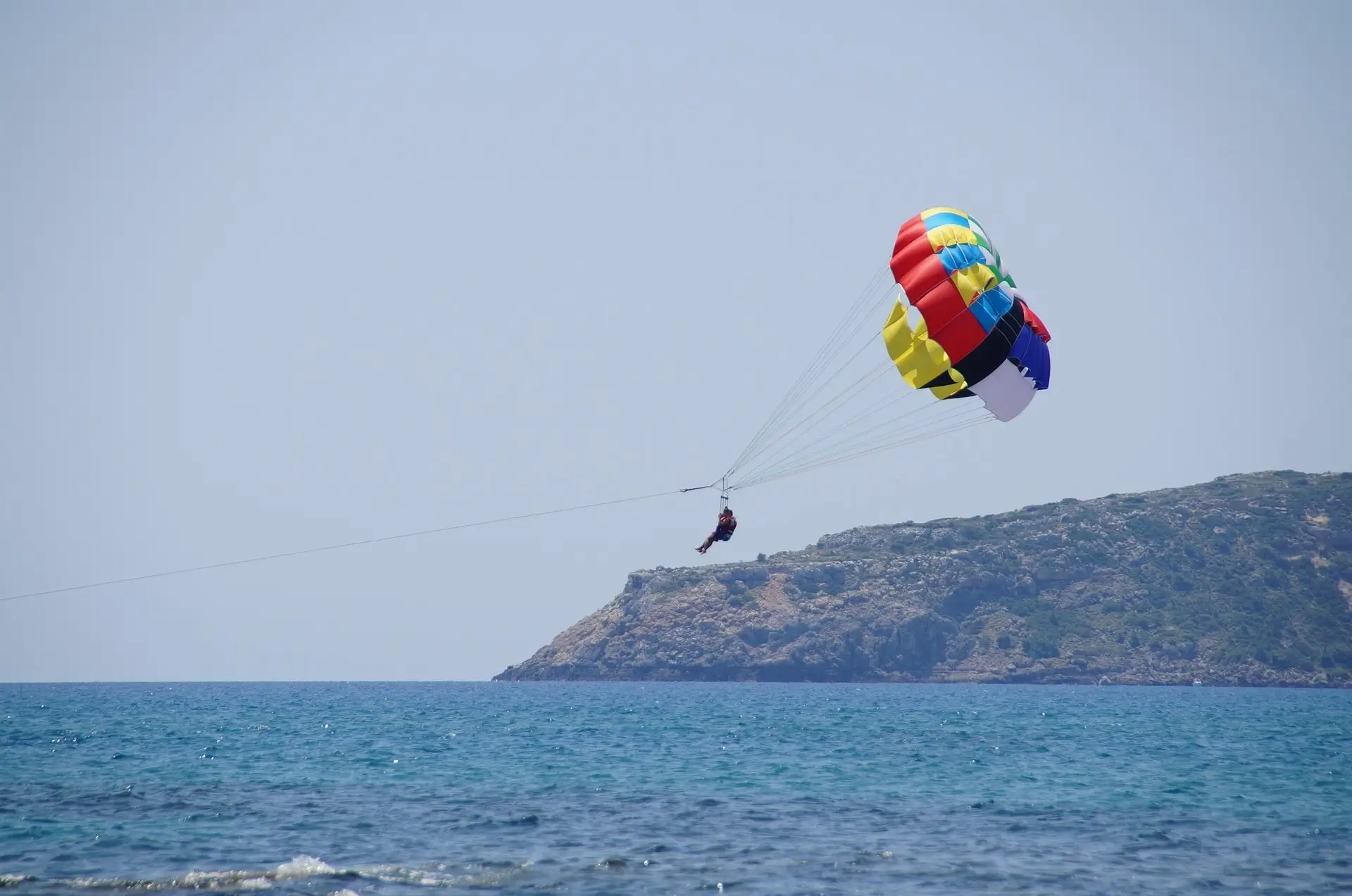 parasailing maui